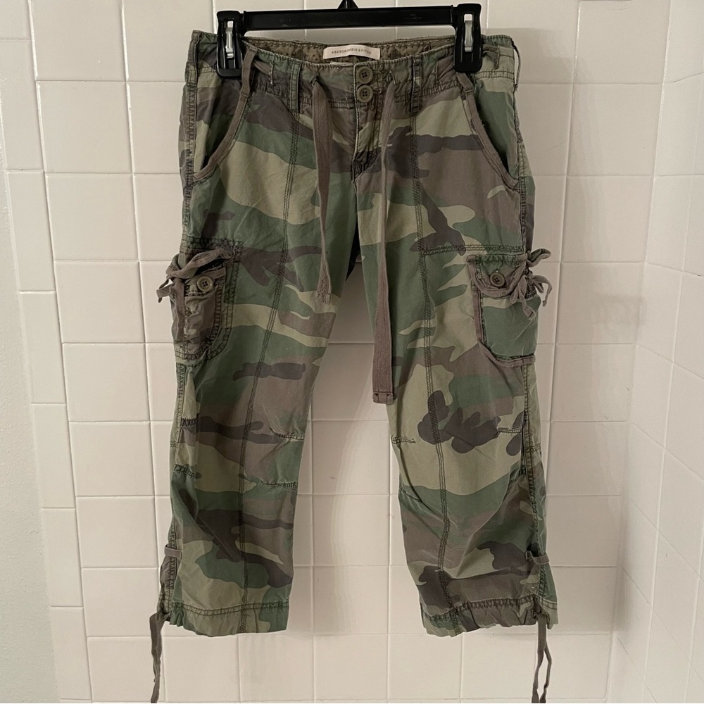 Abercrombie & Fitch Green Capris Pants & Jumpsuits